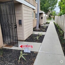 Building Photo - 13462 Village Dr