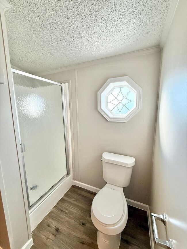 Building Photo - 2845 E 14th St