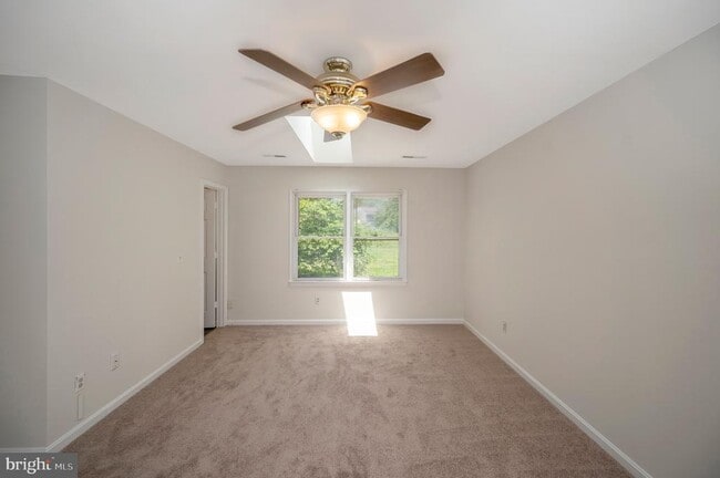Building Photo - 5063 Tara Dr
