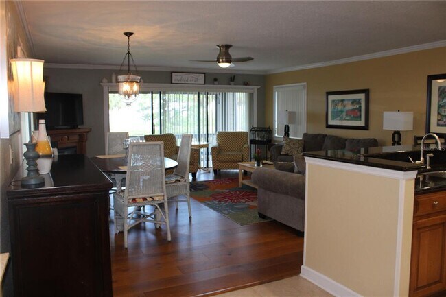 Building Photo - 335 Windrush Loop