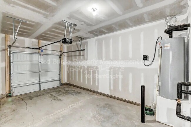 Building Photo - 4023 Black Ct