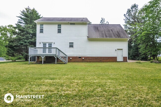 Building Photo - 331 Norwood Dr