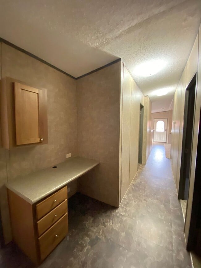 Building Photo - 40 Restful Pl