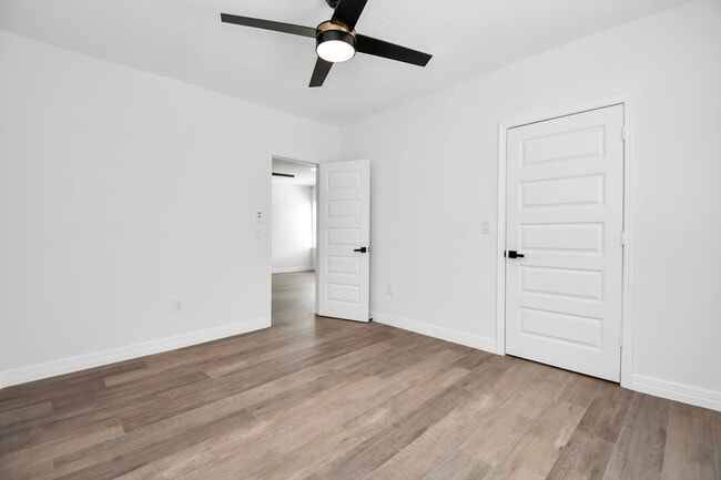 Building Photo - 2812 Truxillo St