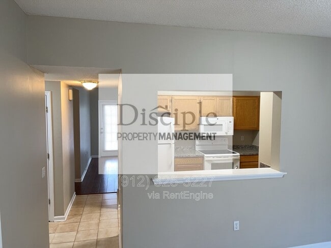 Building Photo - 22 E Dubois St