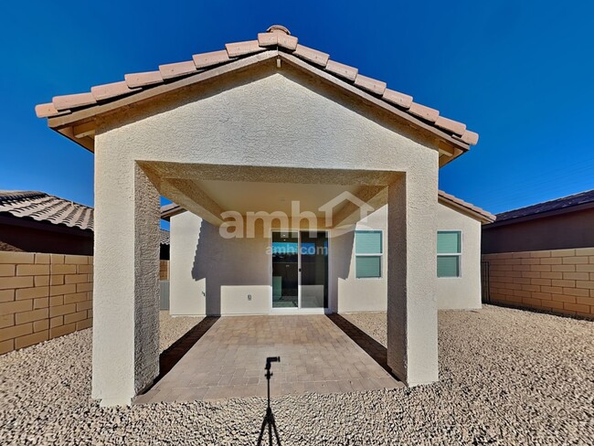 Building Photo - 553 Silverbell Fls Pl