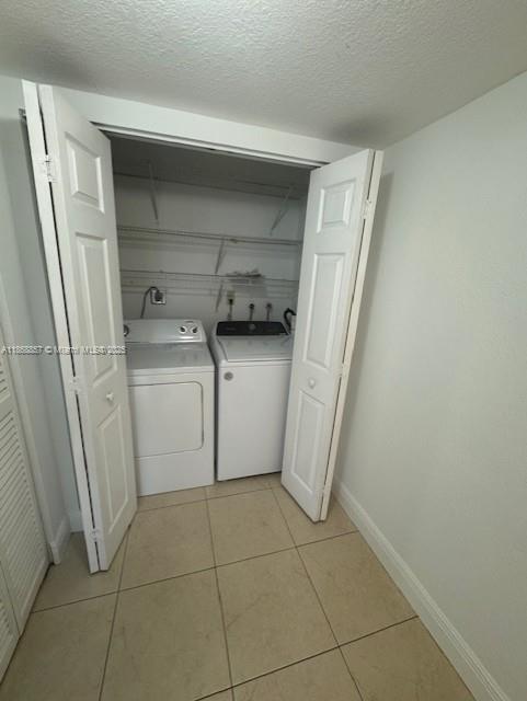 Building Photo - 9351 Fontainebleau Blvd