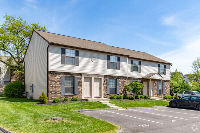 Primary Photo - Sawmill Station Condominium (por)
