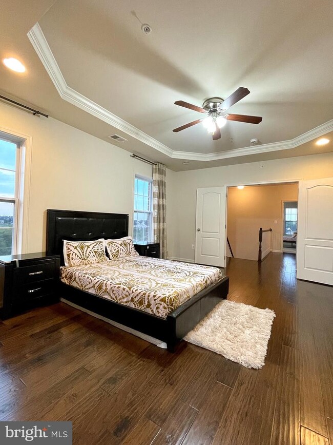 Building Photo - 23814 Hopewell Manor Terrace