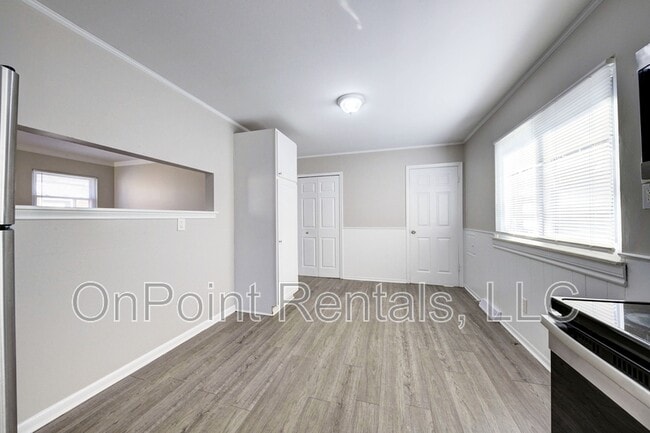 Building Photo - 15378 Wormer Ave