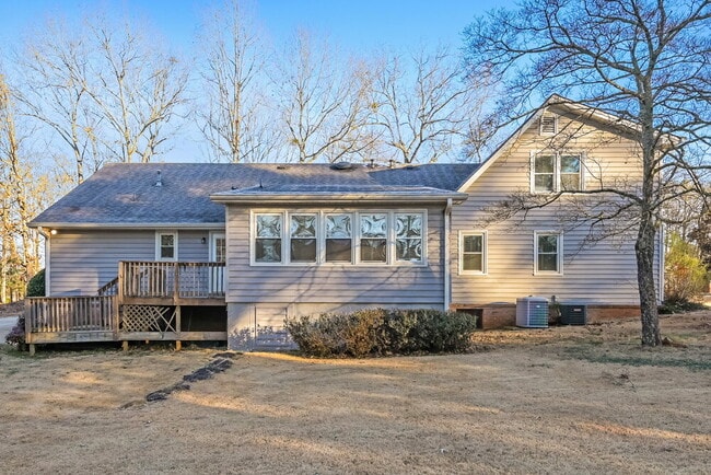 Building Photo - 2481 Old Salem Cir SE