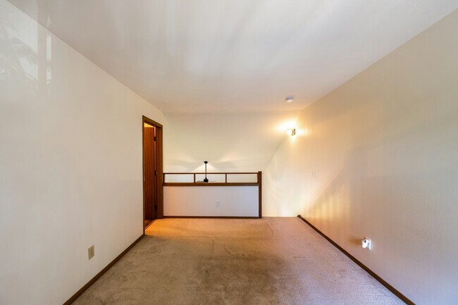 Building Photo - 1039 South Sunny Vale Lane, Unit C