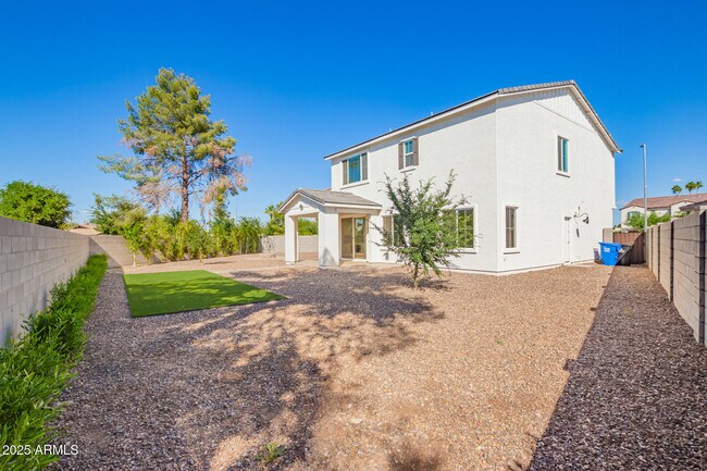 Building Photo - 6556 N 15th Dr