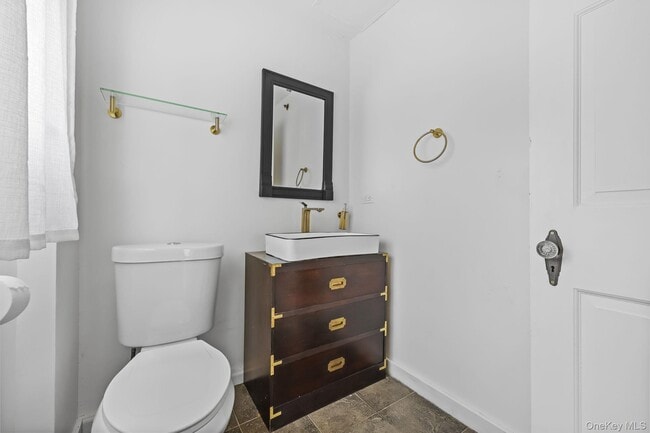 Building Photo - 1302 NY-22