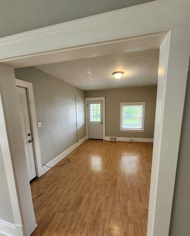 Building Photo - 13302 Ferris Ave