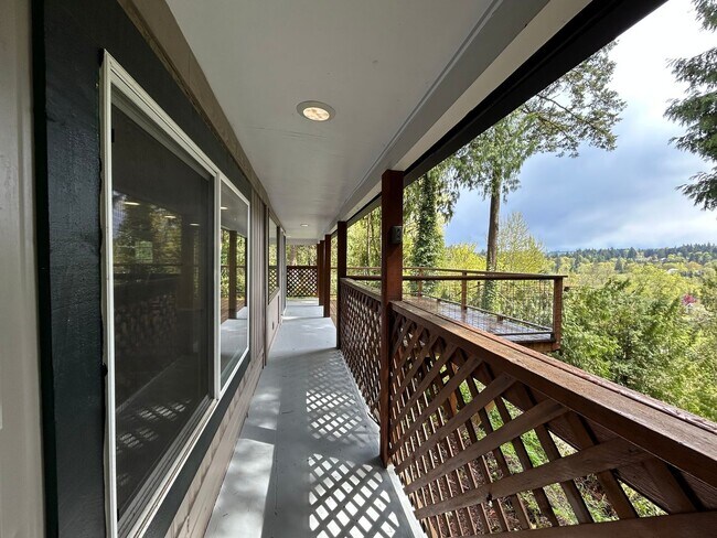 Building Photo - Stunning Views! Secluded 2 Bed, 1 Bath Gem!