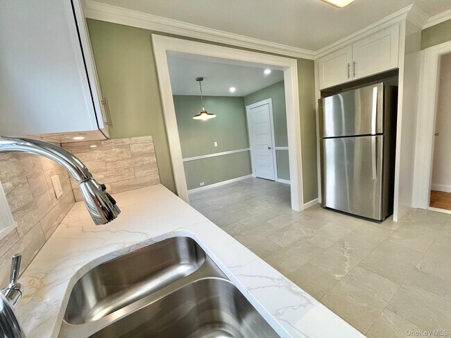 Building Photo - 93 Myrtle Blvd