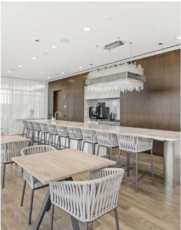 Building Photo - 12 E Huron St