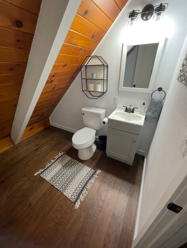 Building Photo - 20586 Kings Ct