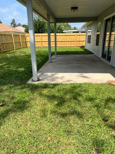 Building Photo - 12784 Chets Creek Dr N