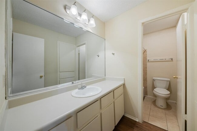 Building Photo - 2605 Brickford Cove