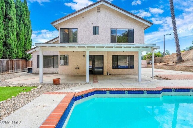 Building Photo - 2594 Ridgebrook Pl