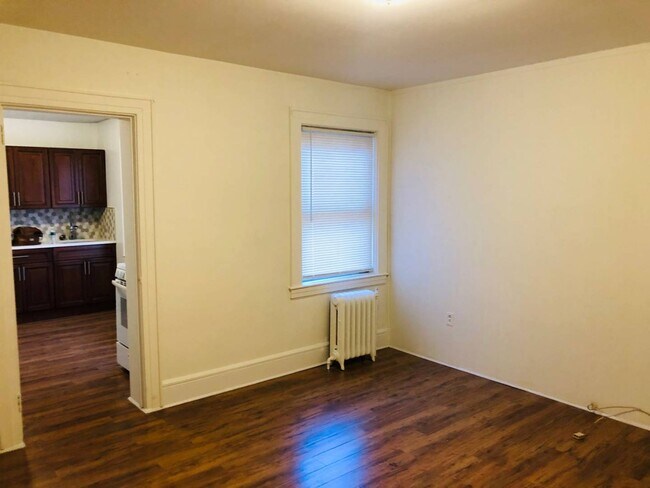 Building Photo - 68 Glen Cove Ave