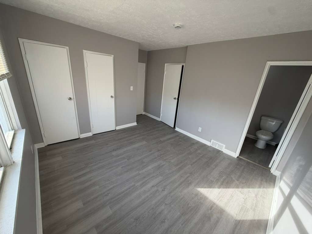 Building Photo - 1500 Luxor Rd