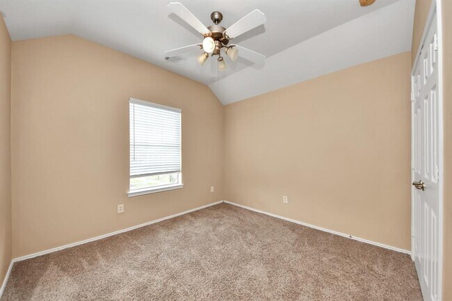Building Photo - 2142 Vermillion Oak St