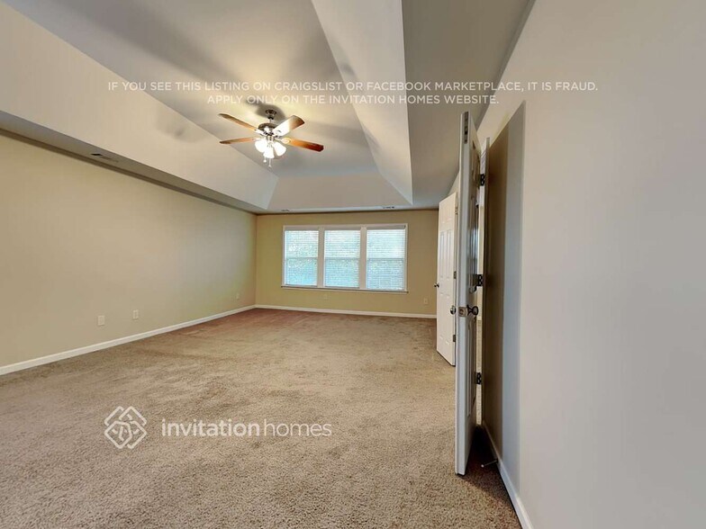 Building Photo - 1662 Sahale Falls Dr