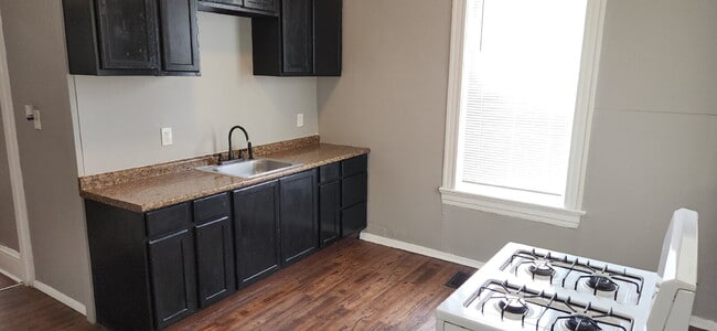 Building Photo - 4643 Louisiana Ave