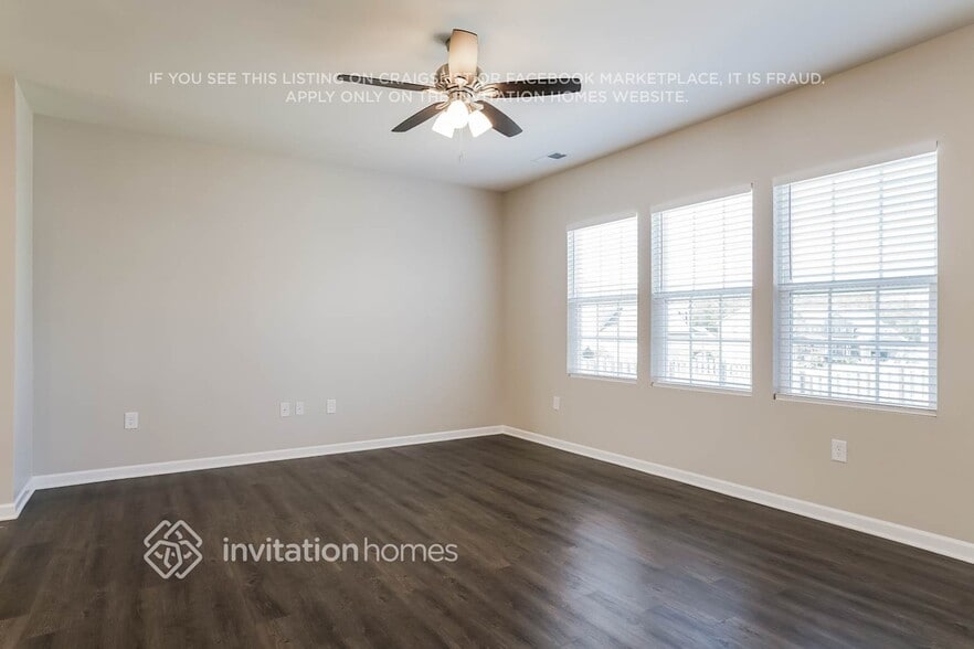 Building Photo - 1801 Birdhouse Ln