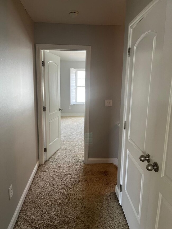Building Photo - 5932 Winberry Creek Dr