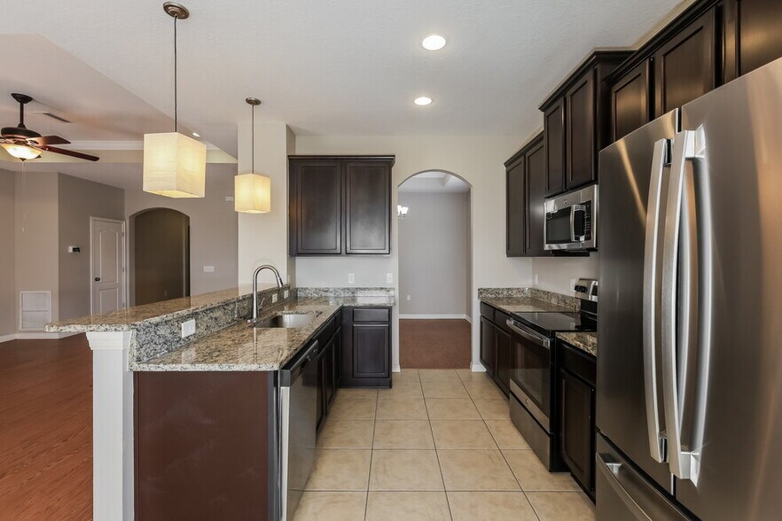 Building Photo - 3911 Constantine Loop