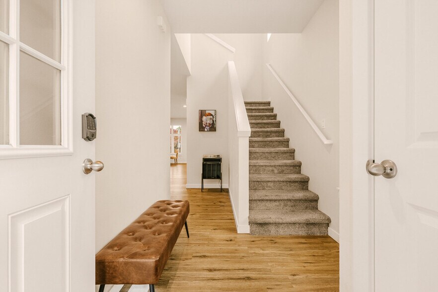 Building Photo - 3213 Grand Blvd