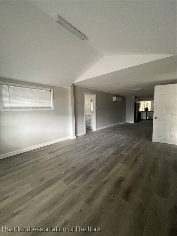 Building Photo - 734 N Franklin St