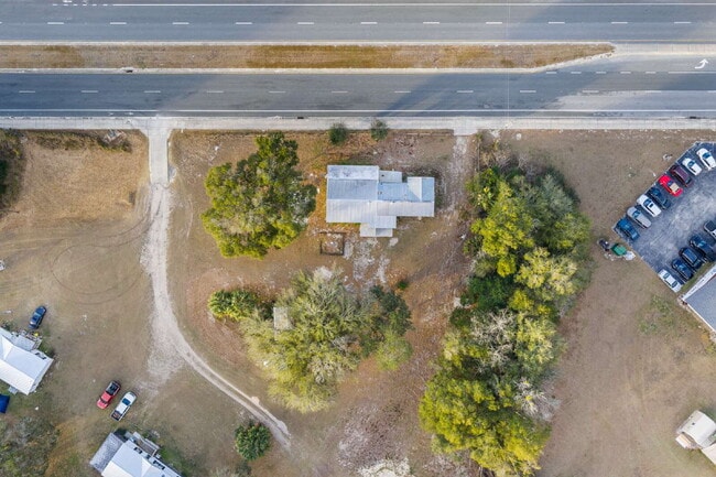 Building Photo - Spacious and Affordable 2BR, 1BA Available now in SE!