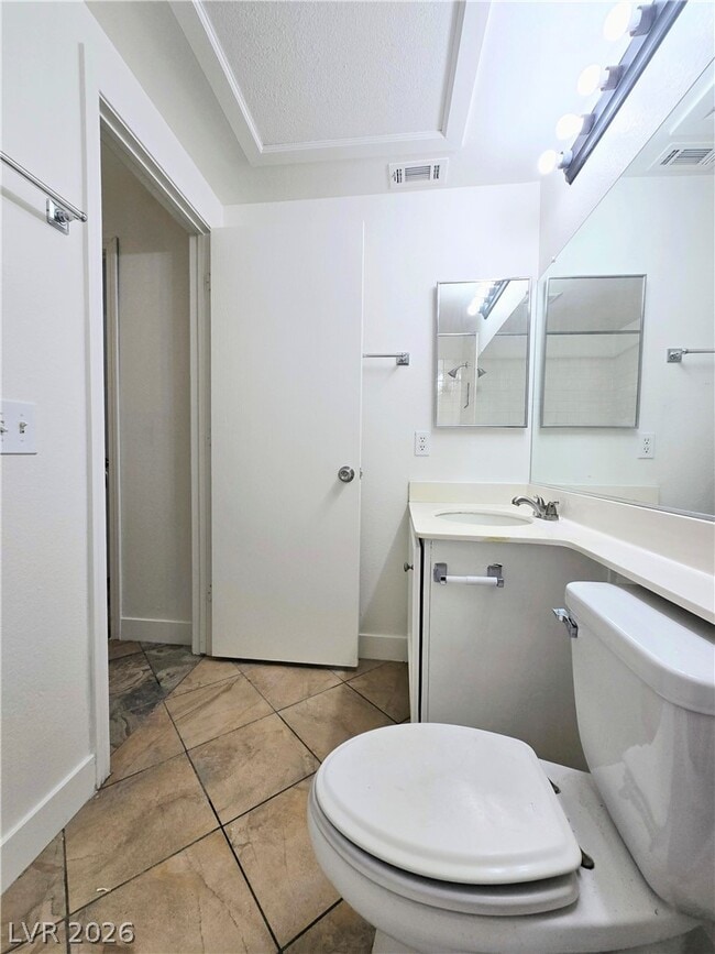 Building Photo - 2321 Blackberry Valley Way