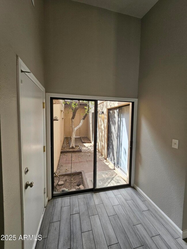 Building Photo - 2420 W Kiowa Ave