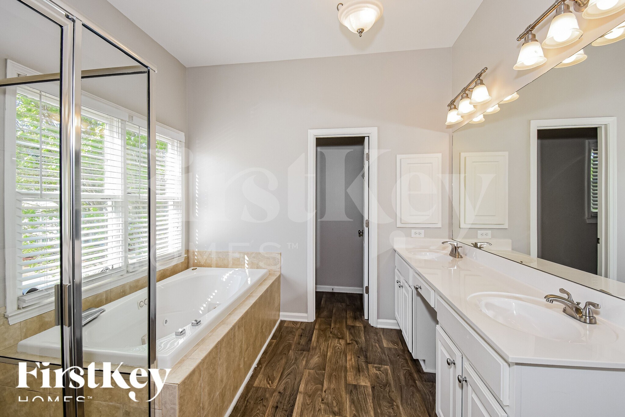 Building Photo - 112 Market Ln