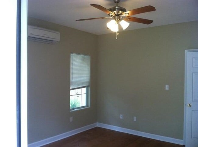 Building Photo - 1 bed 1 bath bungalow minutes from FSU!! Available August 2026!