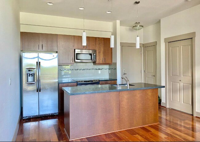 Building Photo - 4547 8th Ave NE