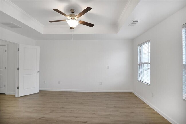Building Photo - 268 Stone Park Dr