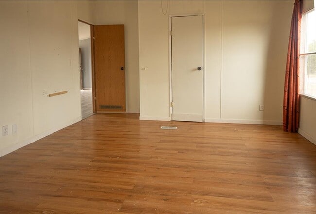 Building Photo - 1000 Co Rd 201