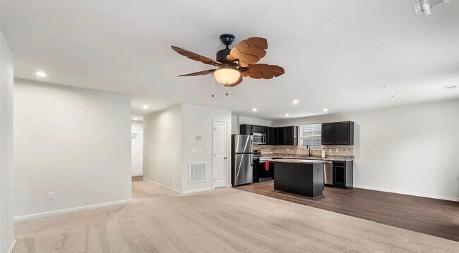 Building Photo - 2515 Willow Pond Ln SE