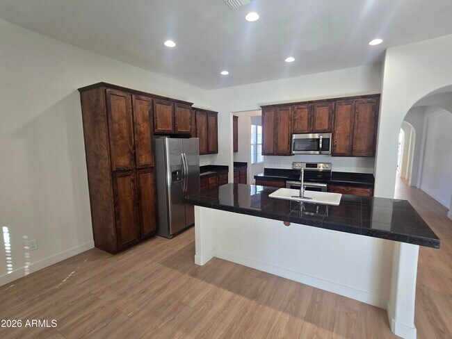 Building Photo - 20849 W Werner Pl