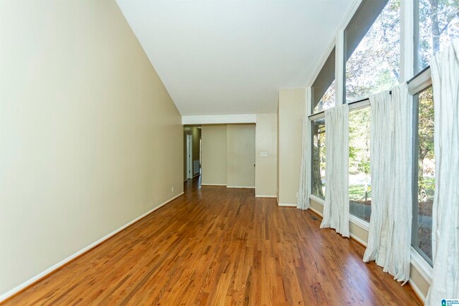 Building Photo - 1928 Indian Lake Dr