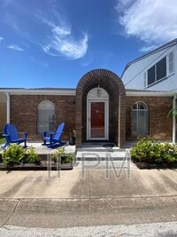Building Photo - 6 Los Amigos Dr
