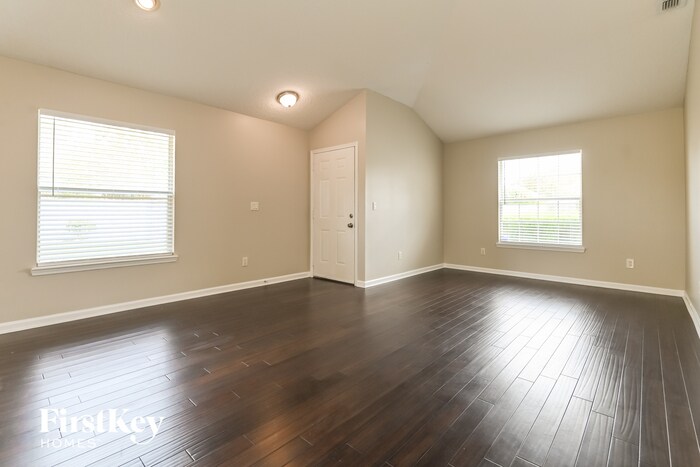 Building Photo - 12285 Gehrig Dr