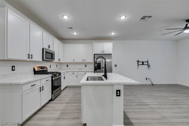 Building Photo - 1540 Maya Xing Ave